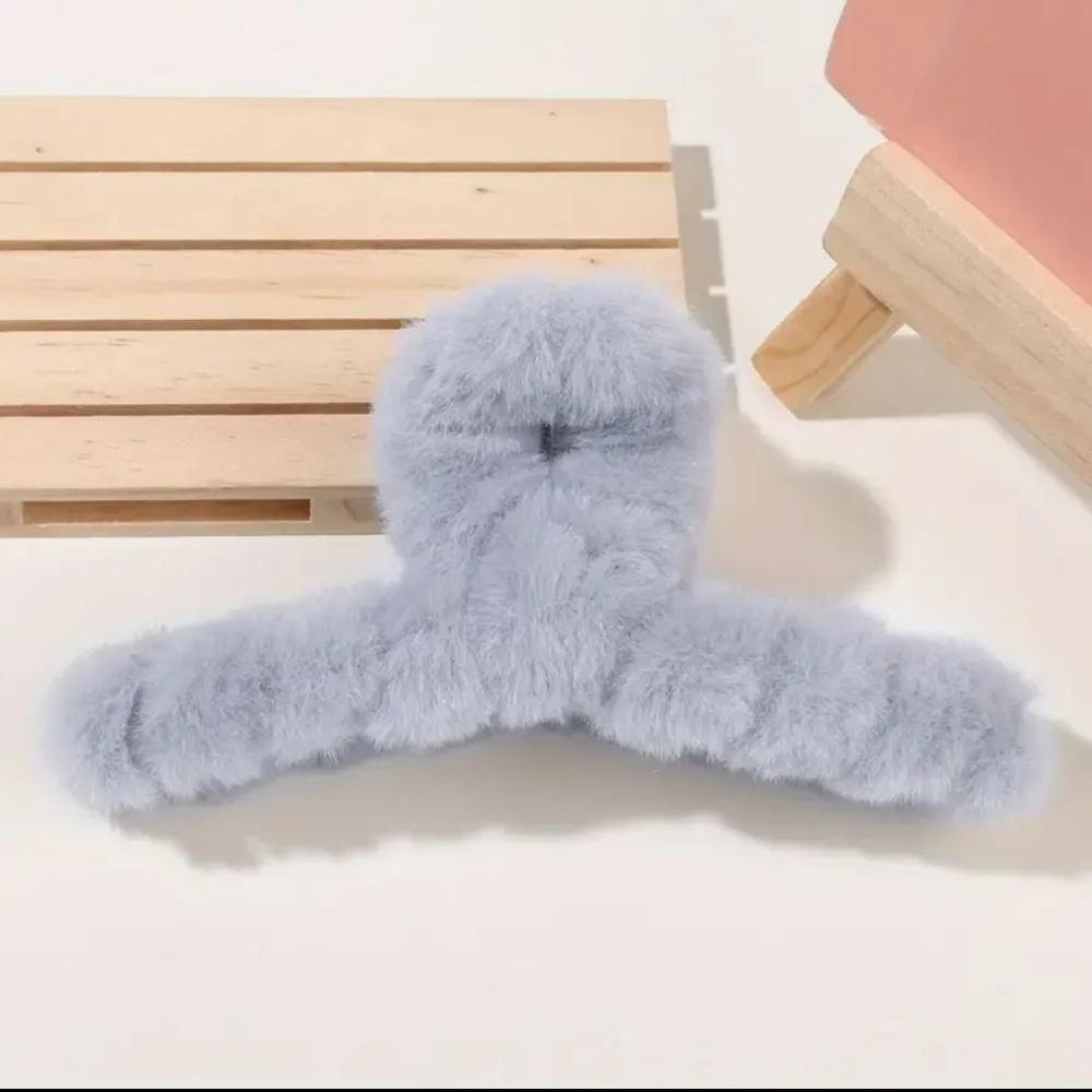 Plush hair claw clip hair accessories